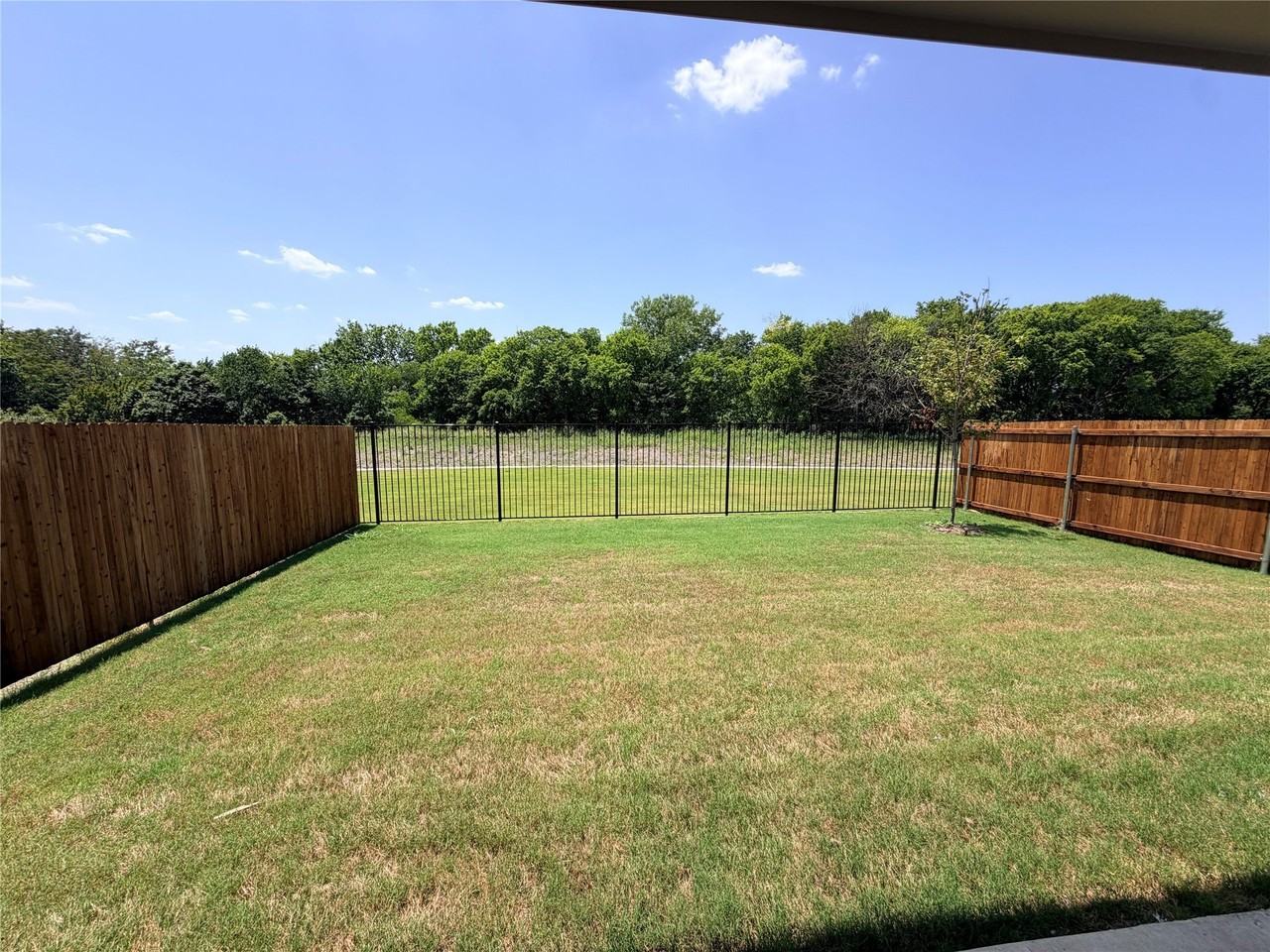 6212 Chickney Dr - Photo 4 of 29
