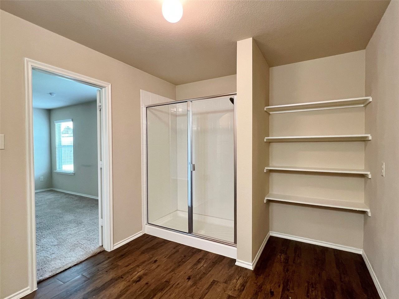 222 Thoroughbred St - Photo 6 of 13