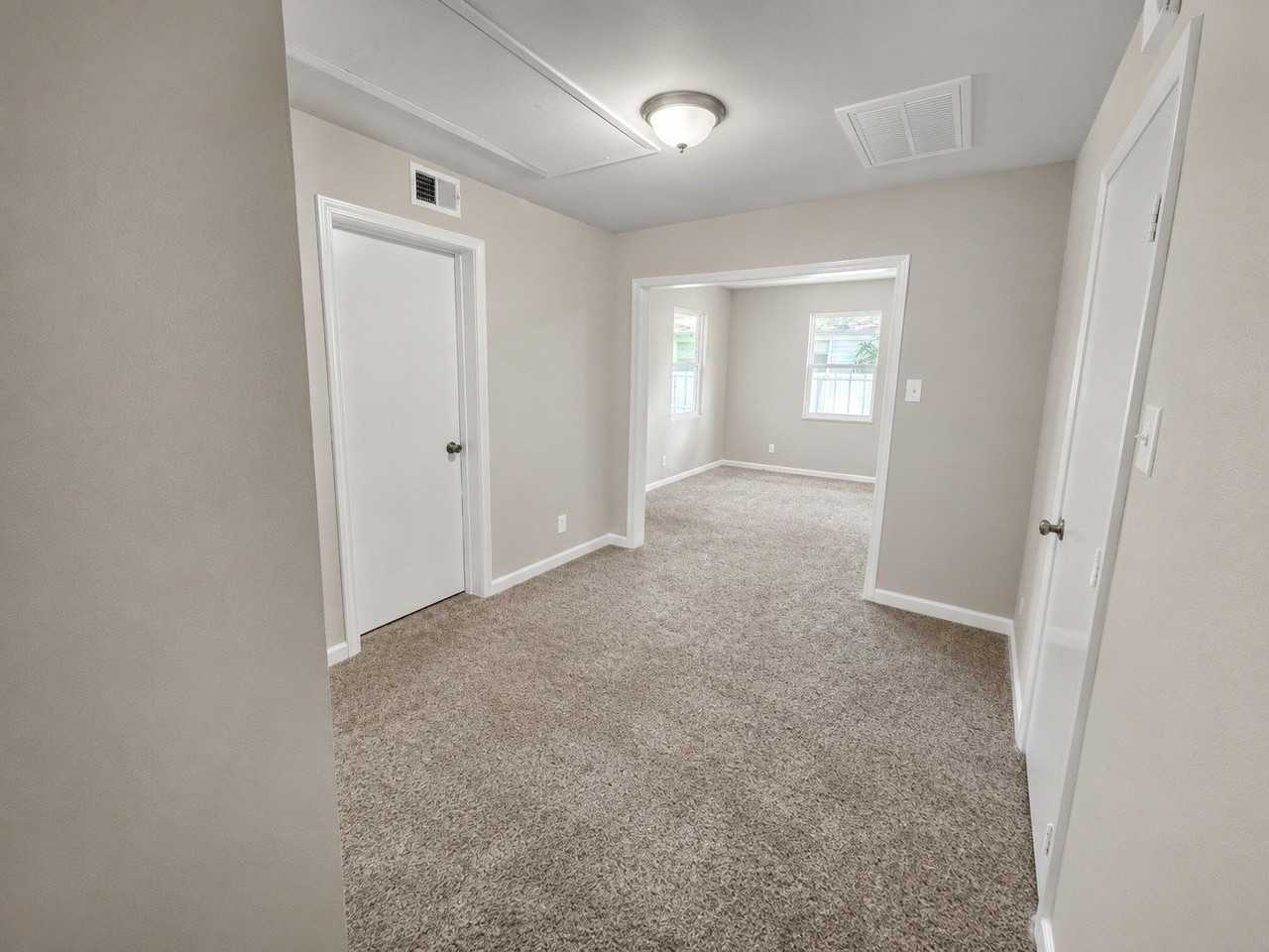 409 Jefferson Ave - Photo 6 of 16