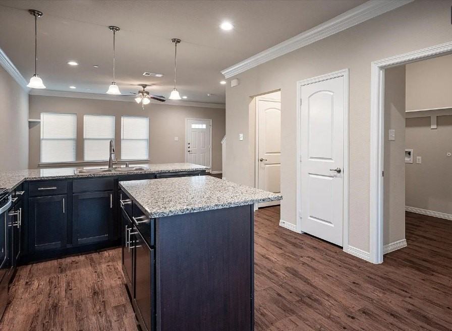2708 Vine Ct - Photo 5 of 24