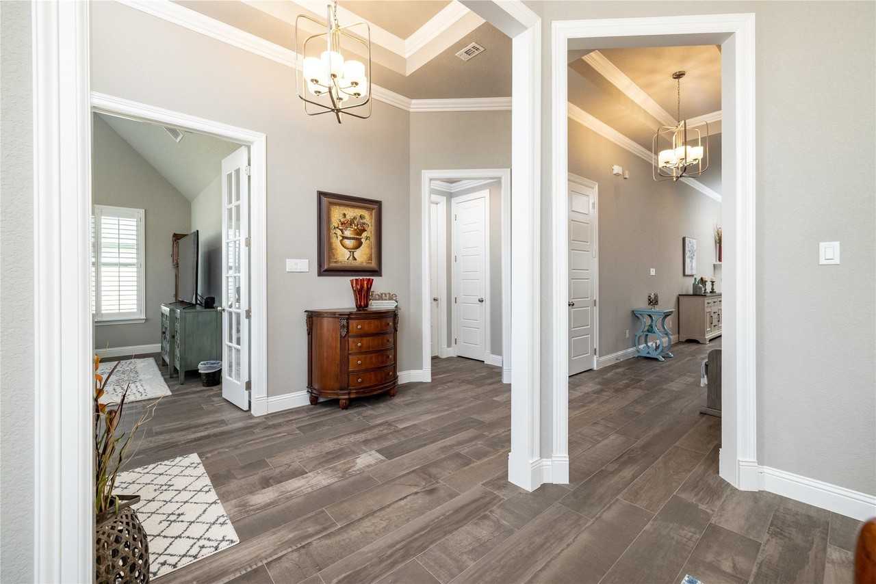 12700 Dusty Springs Ct - Photo 7 of 33