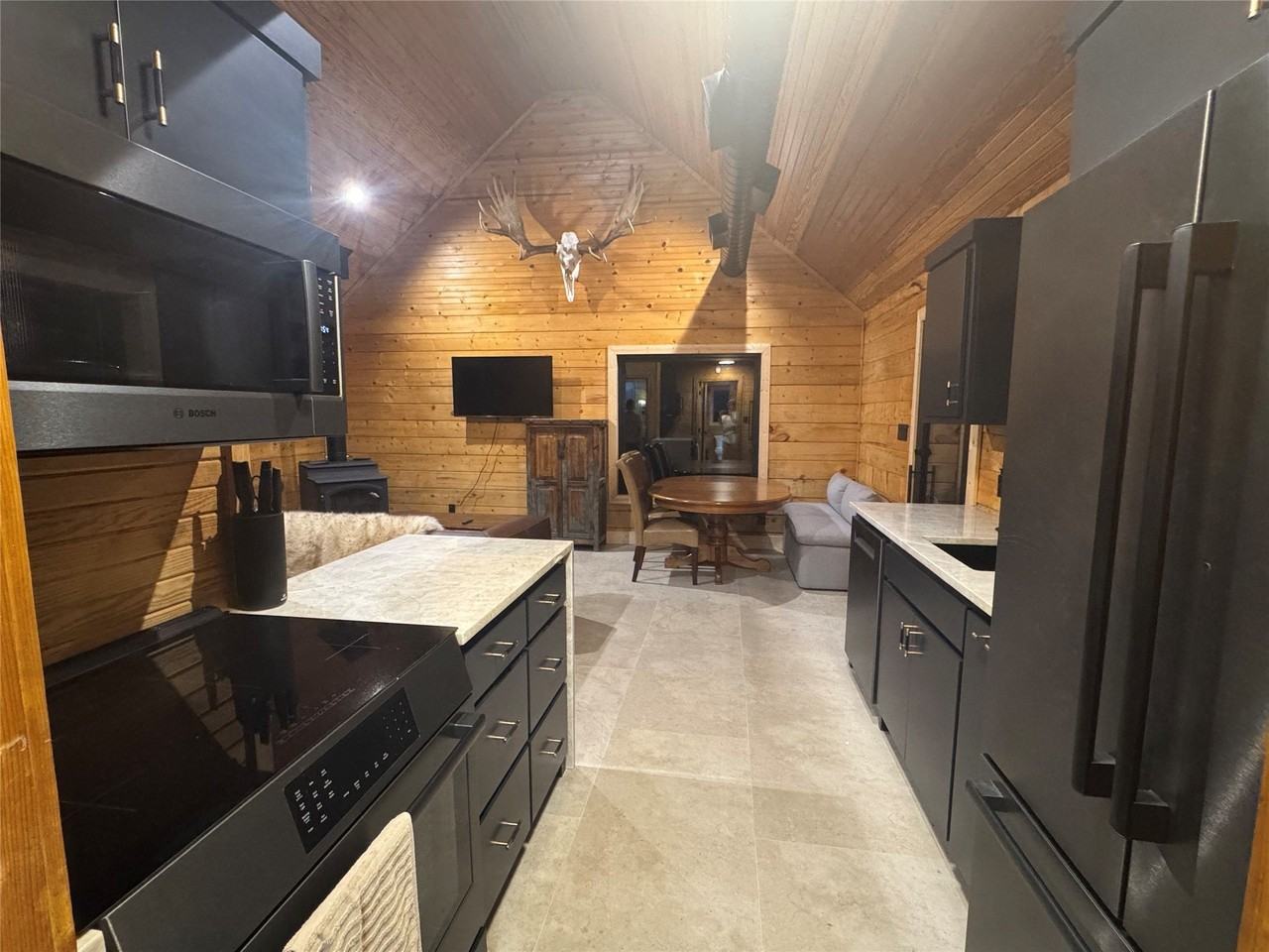 228 Cheaney Rd - Photo 3 of 19