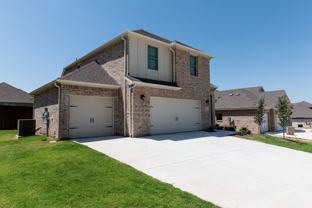 507 Reatta Dr - Photo 1 of 1