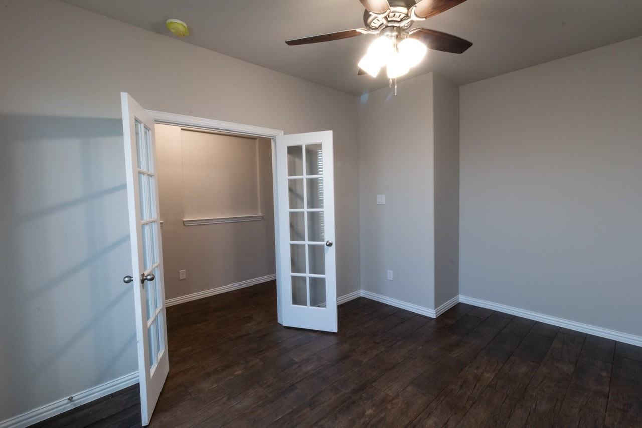 507 Reatta Dr - Photo 5 of 40