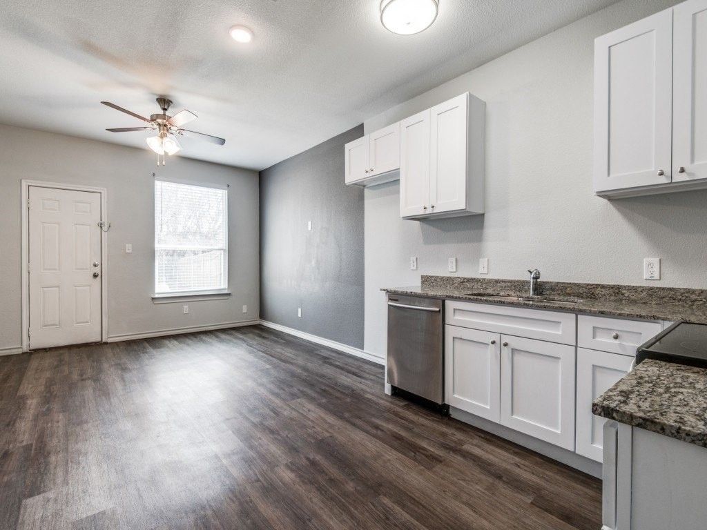 1950 Melrose St - Photo 2 of 23