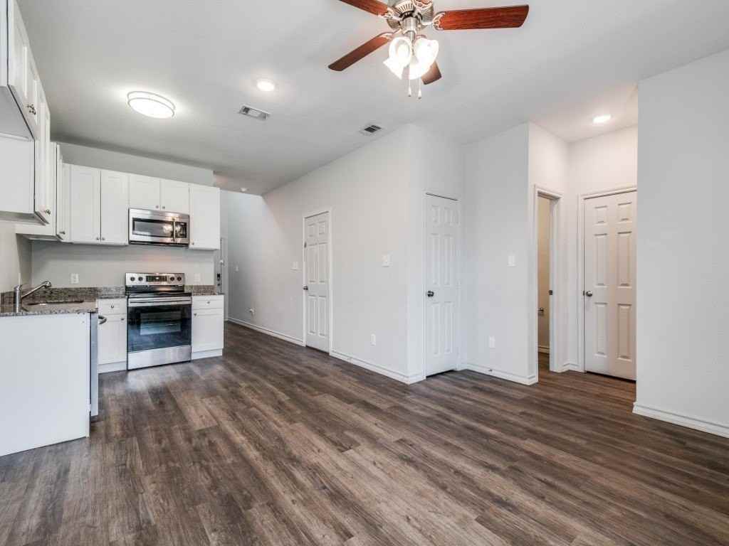 1950 Melrose St - Photo 6 of 23