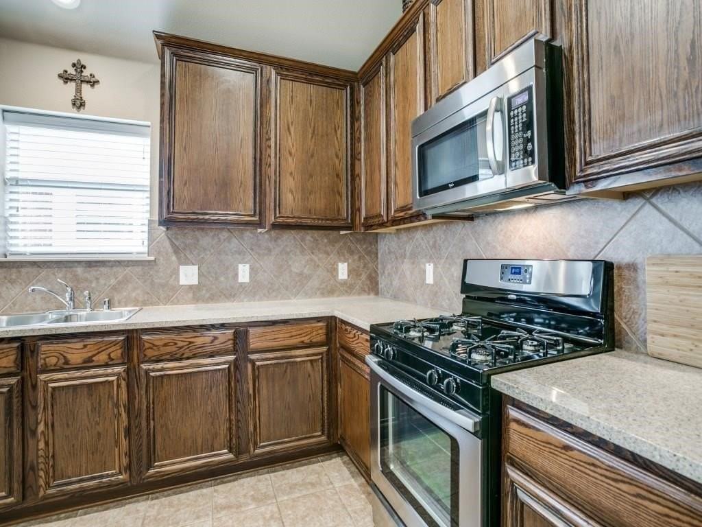 5004 Promised Land Dr - Photo 5 of 27