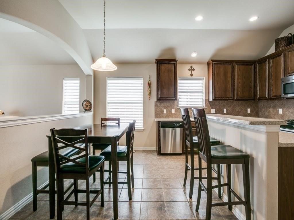 5004 Promised Land Dr - Photo 7 of 27