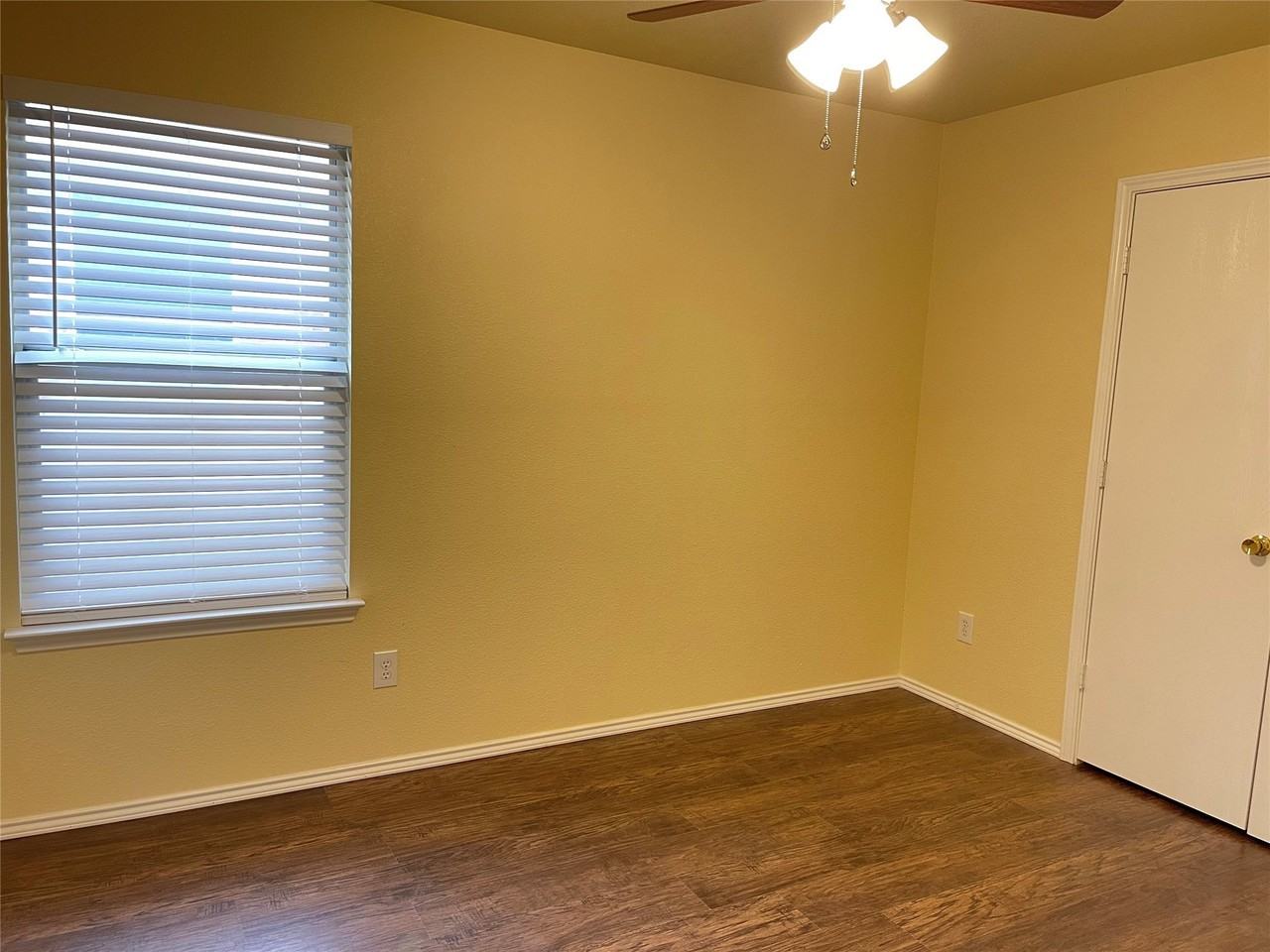 5548 Spring Ridge Dr - Photo 3 of 19