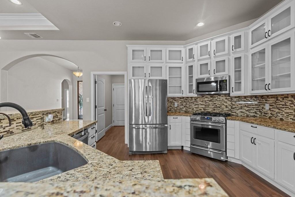 49 Berkshire Cir - Photo 7 of 23
