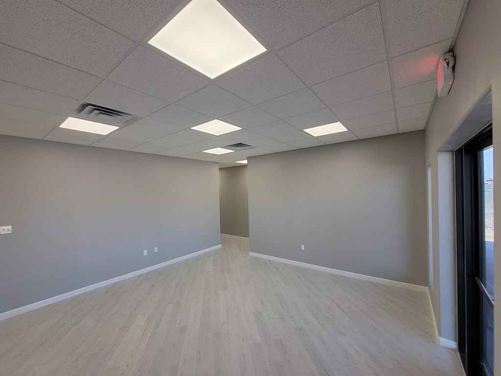 3745 N Slator Ave - Photo 4 of 47