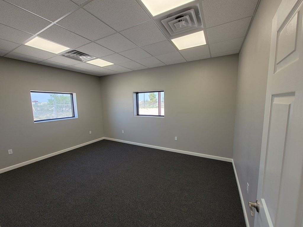 3745 N Slator Ave - Photo 5 of 47