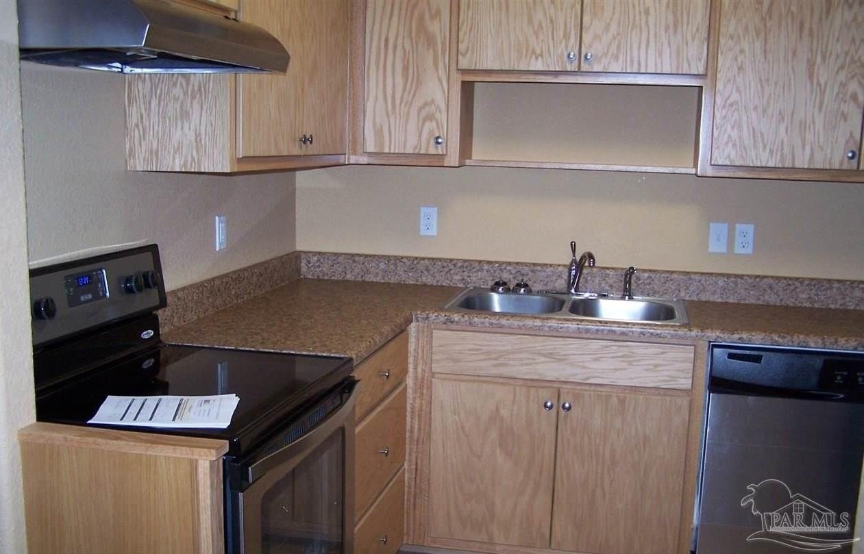 7071 Lake Joanne Dr #1C - Photo 3 of 8