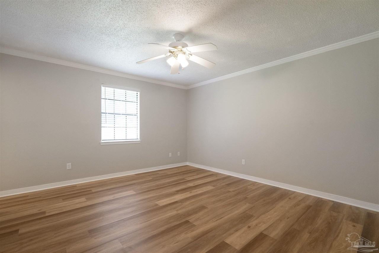 587 Bobwhite Dr - Photo 6 of 17
