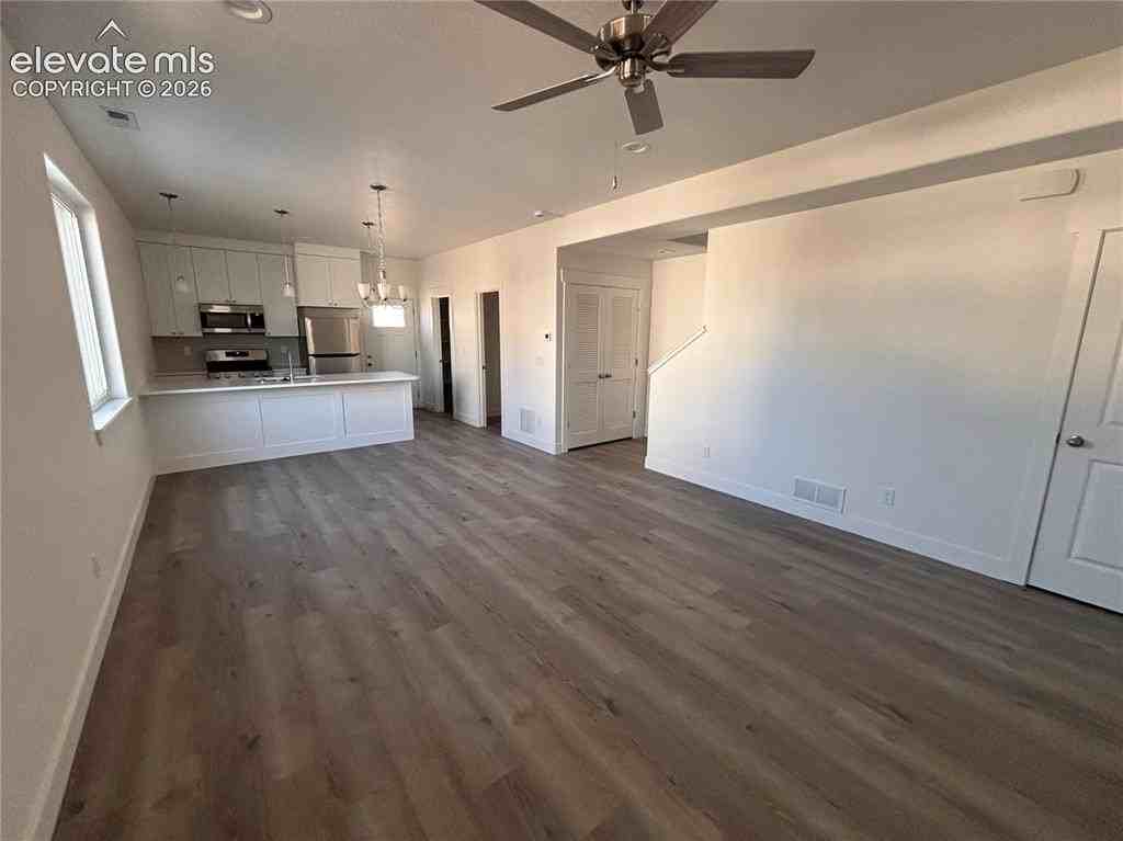 3637 Byram Pt - Photo 3 of 18