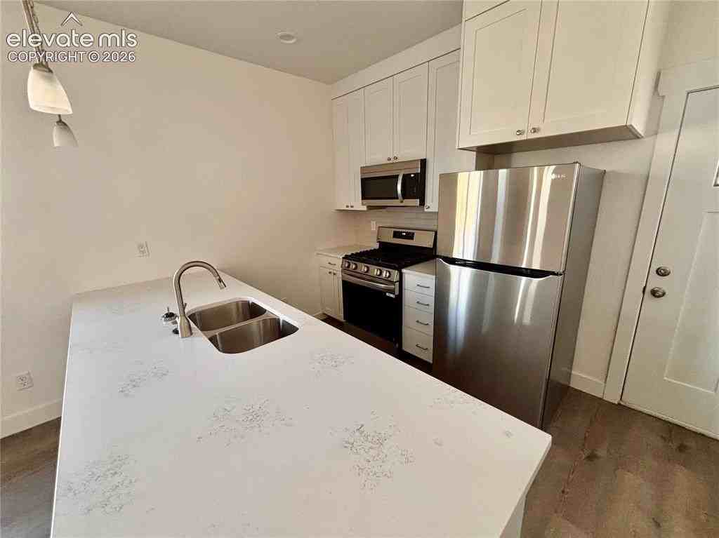 3637 Byram Pt - Photo 5 of 18