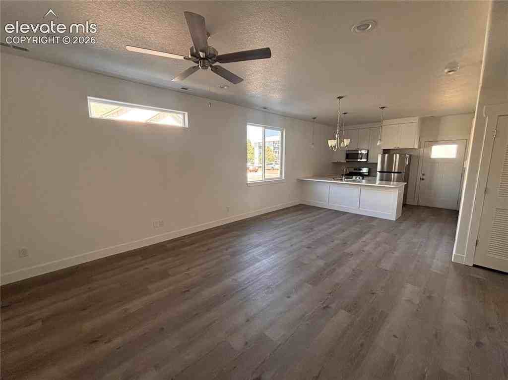 3647 Byram Pt - Photo 4 of 21