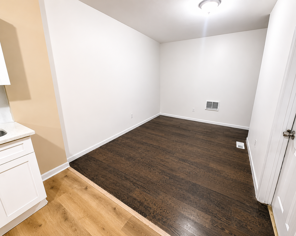 152 S 10th St #3A - Photo 4 of 8