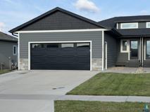2607 E Sunburst Dr - Photo 1 of 1