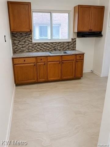 17139 Roselawn St - Photo 2 of 10
