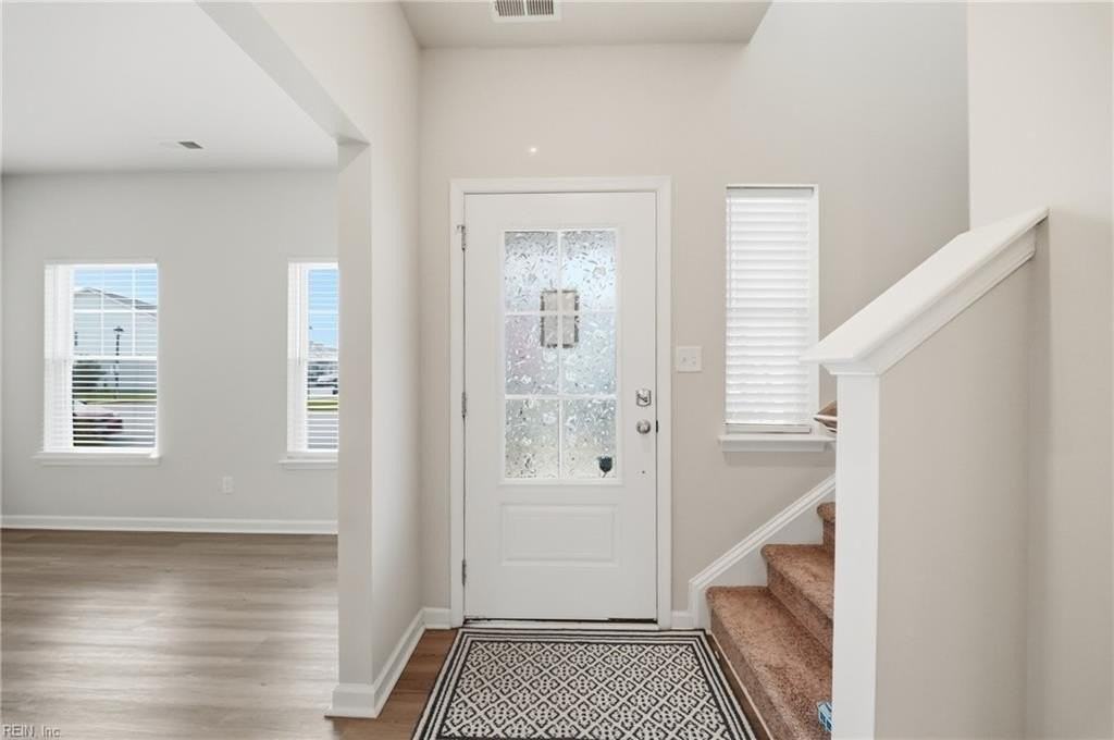 1009 Melbourne St - Photo 6 of 41