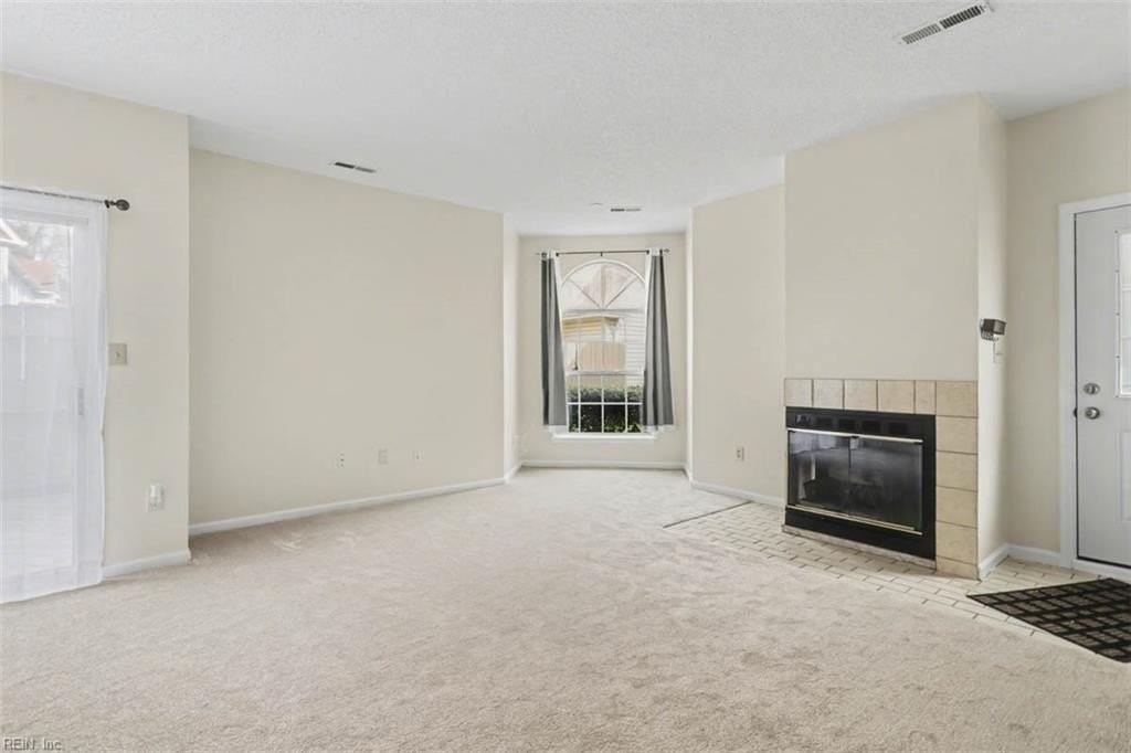 4658 Georgetown Pl - Photo 5 of 24