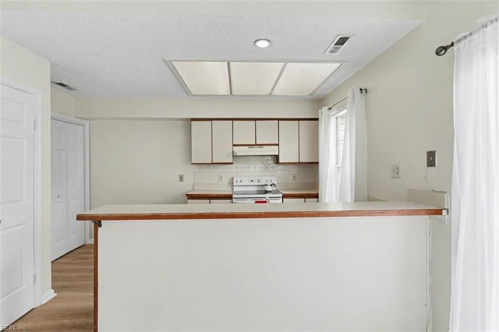 4658 Georgetown Pl - Photo 7 of 24