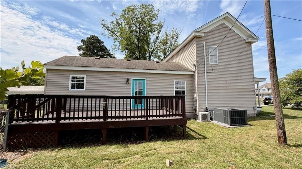 1128 Longstreet Ln - Photo 2 of 40