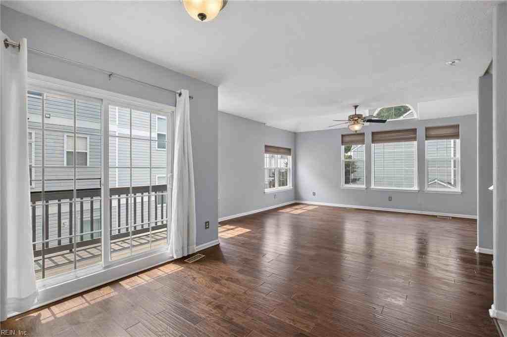 4823 Lake Dr - Photo 2 of 27