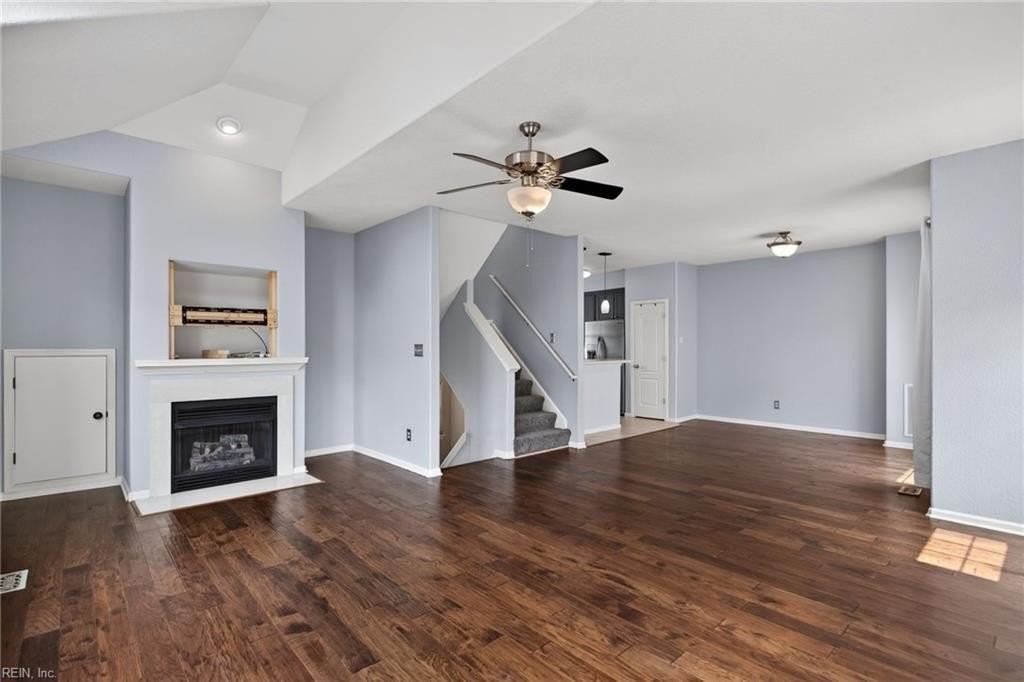 4823 Lake Dr - Photo 4 of 27