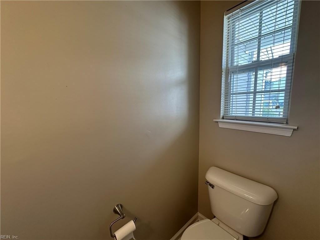 5042 Kemps Lake Dr - Photo 5 of 25