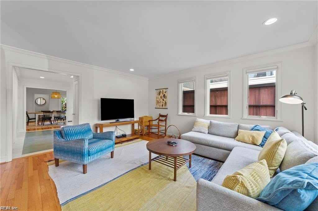 109 83rd St - Photo 6 of 42
