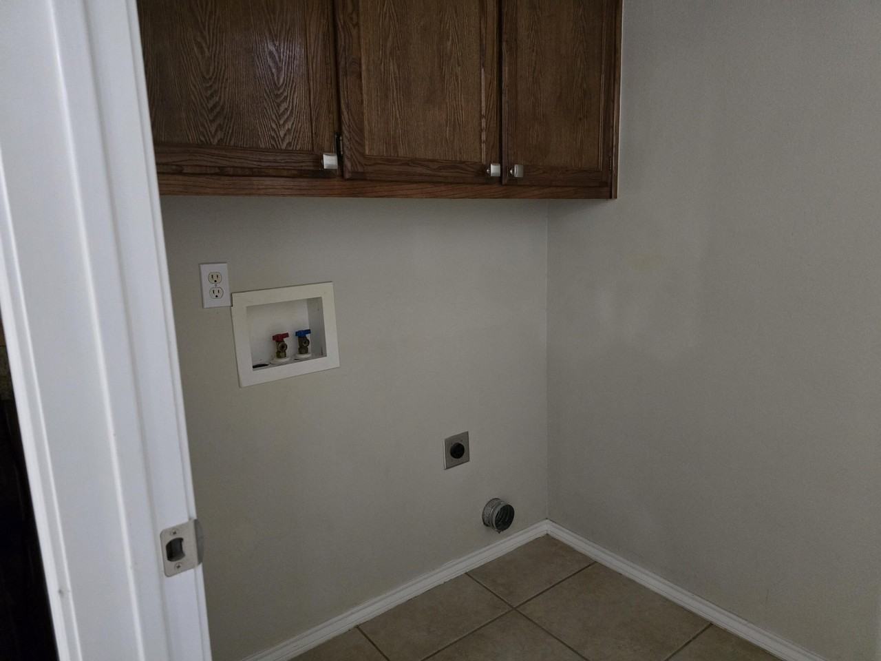 2813 Mcgill Blvd - Photo 6 of 18