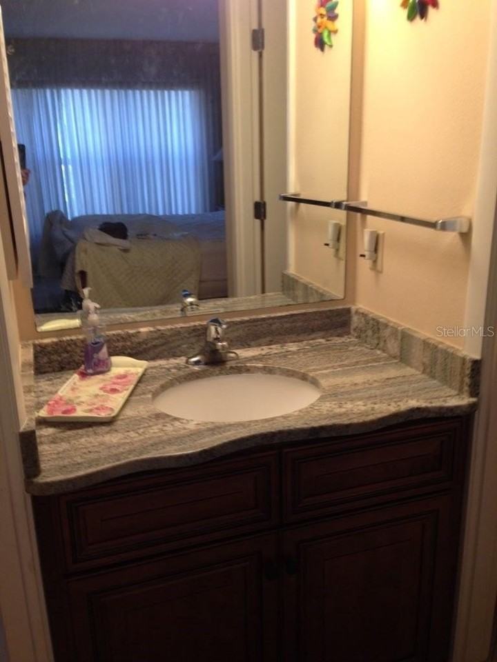 1001 Benjamin Franklin Dr #608 - Photo 5 of 7