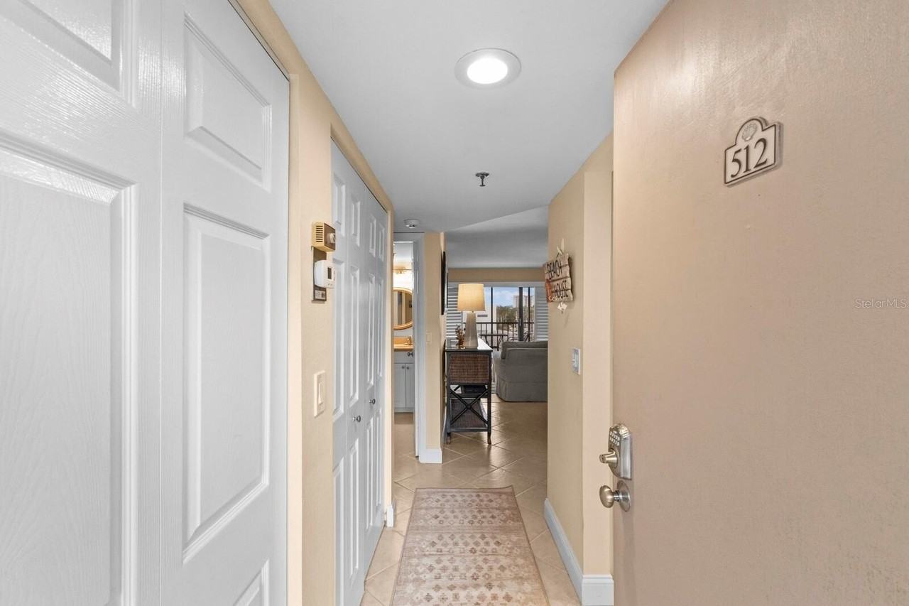 1001 Benjamin Franklin Dr #512 - Photo 4 of 27
