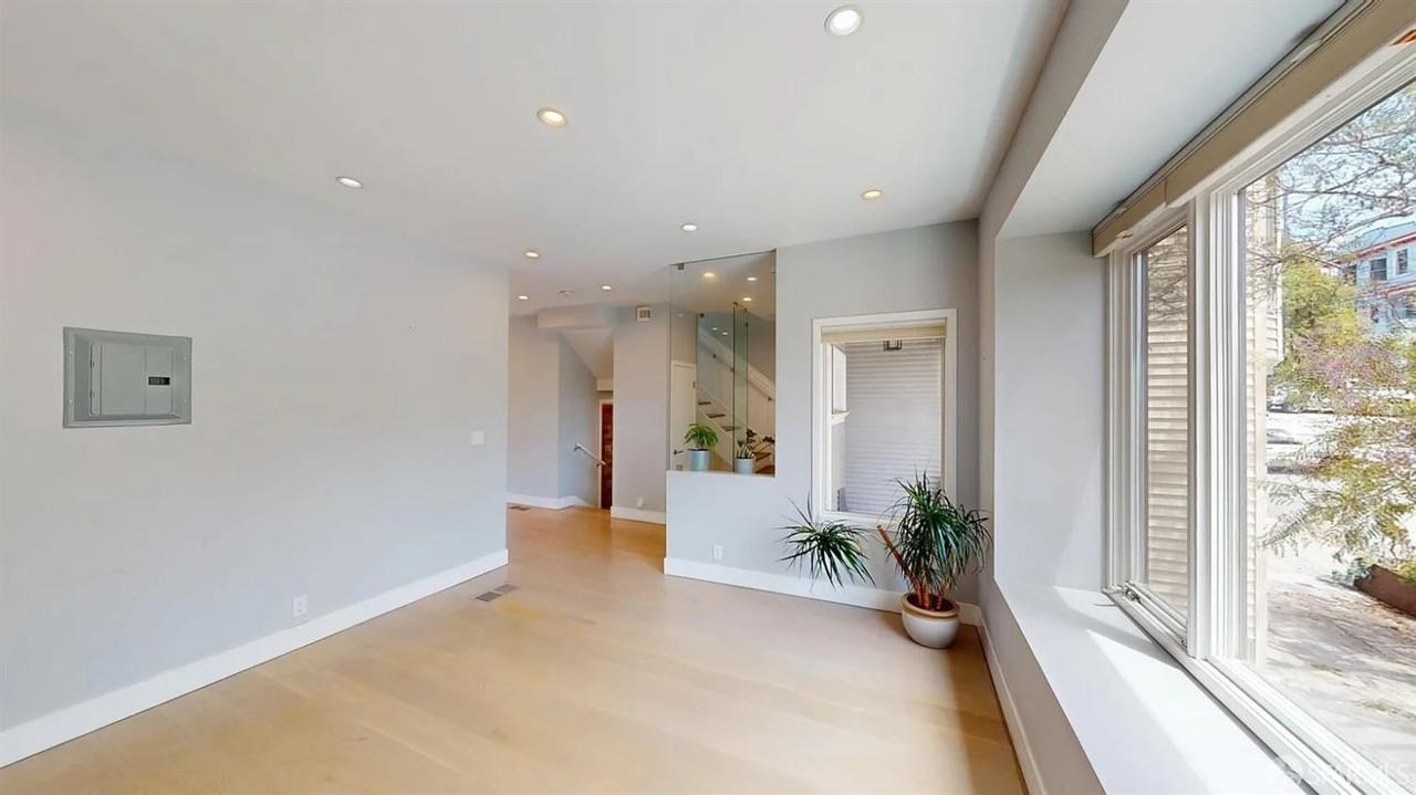 642 Mississippi St - Photo 5 of 31
