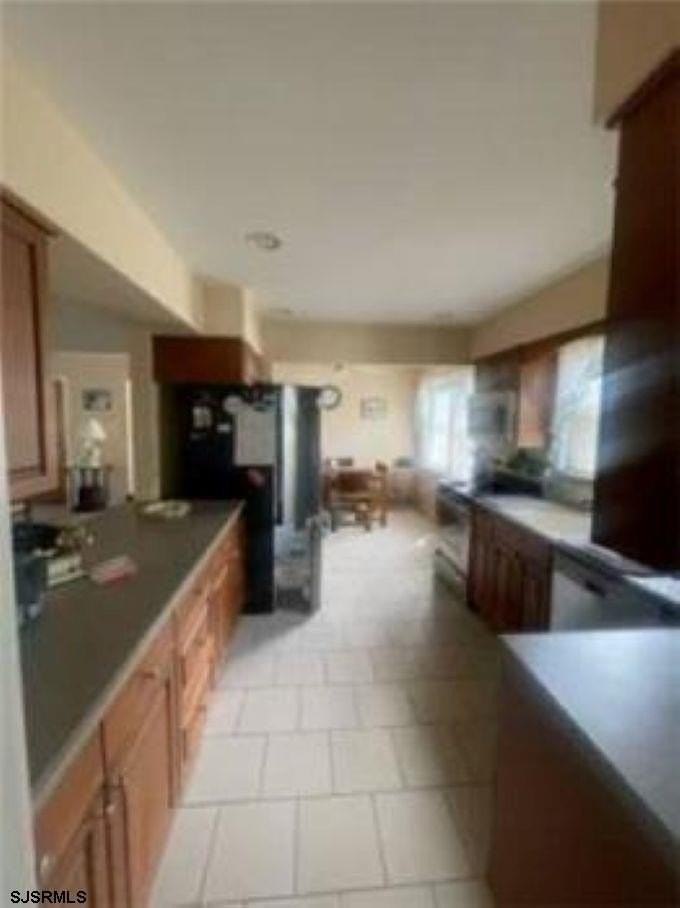 2105 W Brigantine Ave - Photo 2 of 8