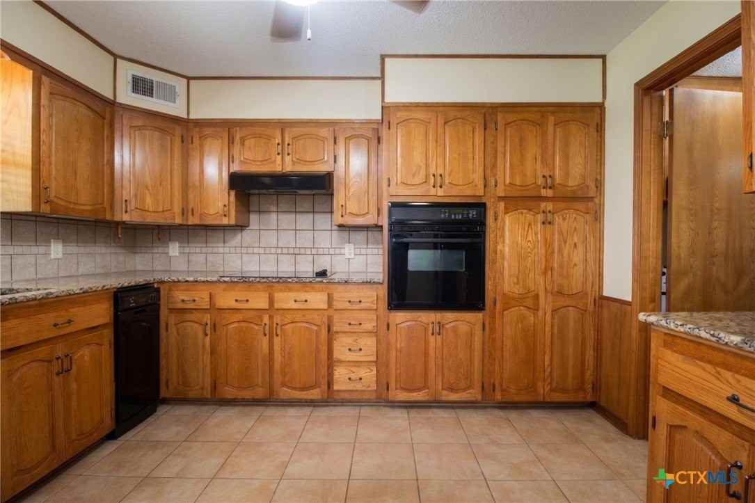 3007 Homer Cir - Photo 5 of 12