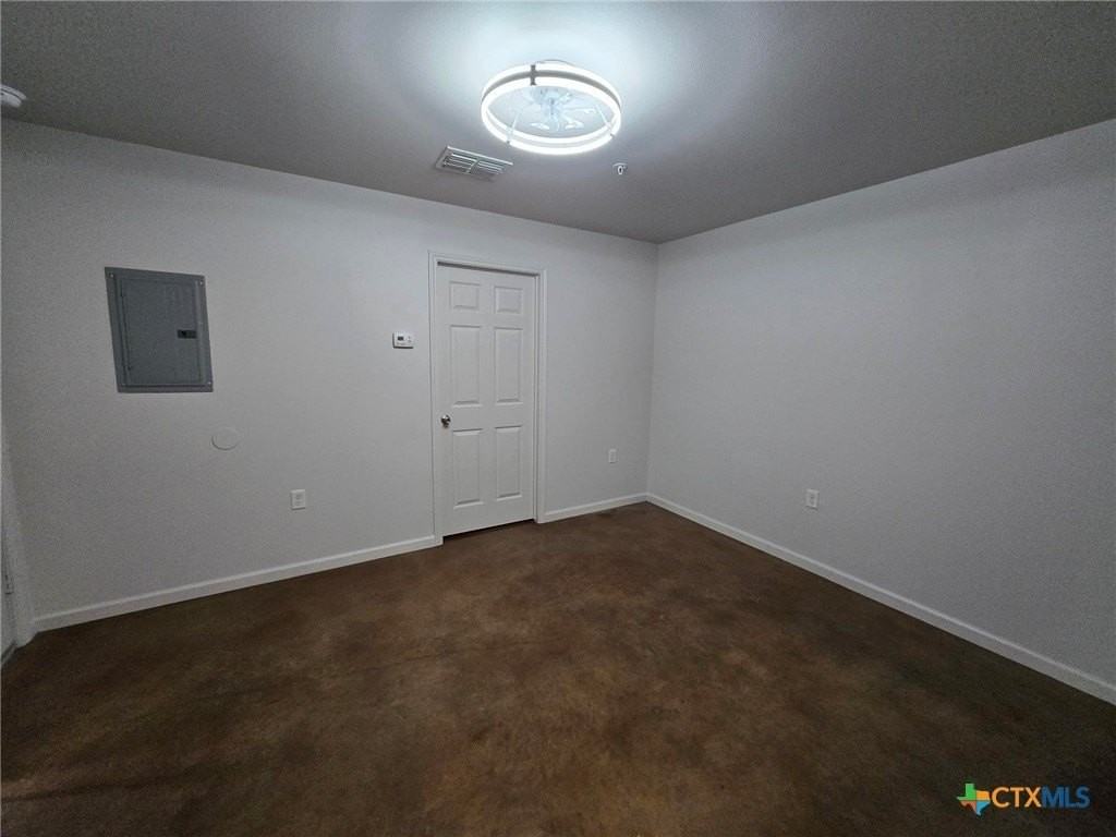 1037 W Court St #C - Photo 7 of 14