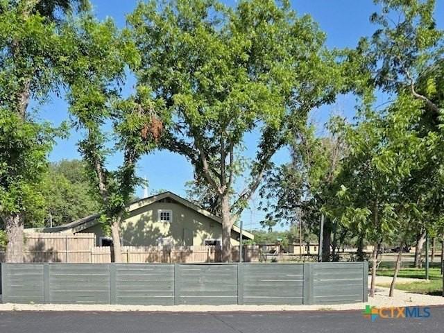 1037 W Court St #MAIN - Photo 5 of 20