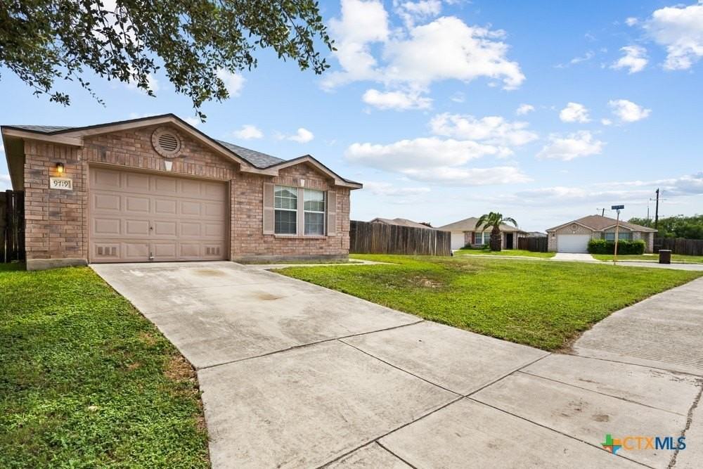 9719 Crescent Moon - Photo 2 of 24
