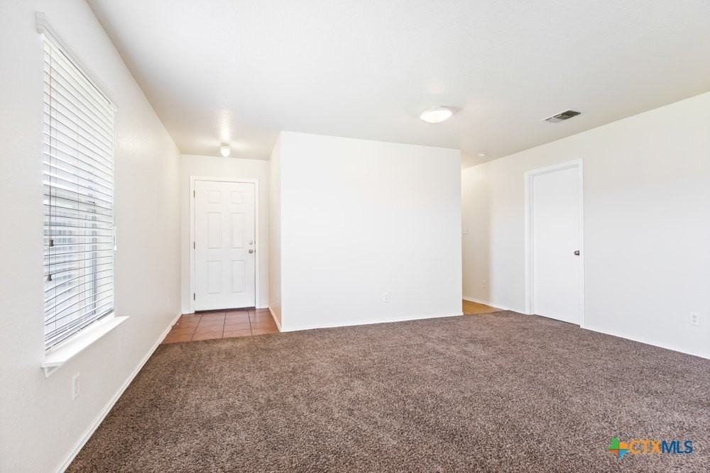 9719 Crescent Moon - Photo 4 of 24