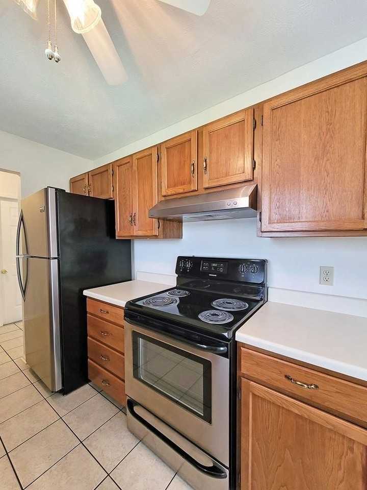 330 Jones Ln - Photo 5 of 16