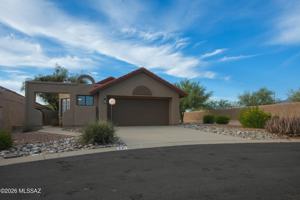featured image of 321 E Fieldcrest Ln