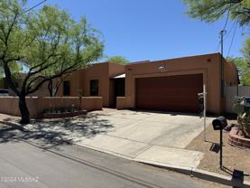 1717 N Baxter Dr - Photo 1 of 1