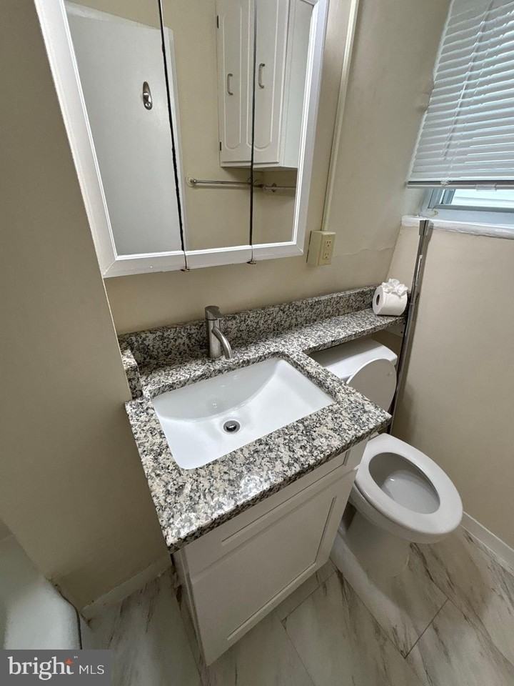 2121 N St Nw #6 - Photo 5 of 5