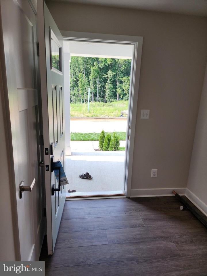 844 New Castle Landing Dr - Photo 7 of 50