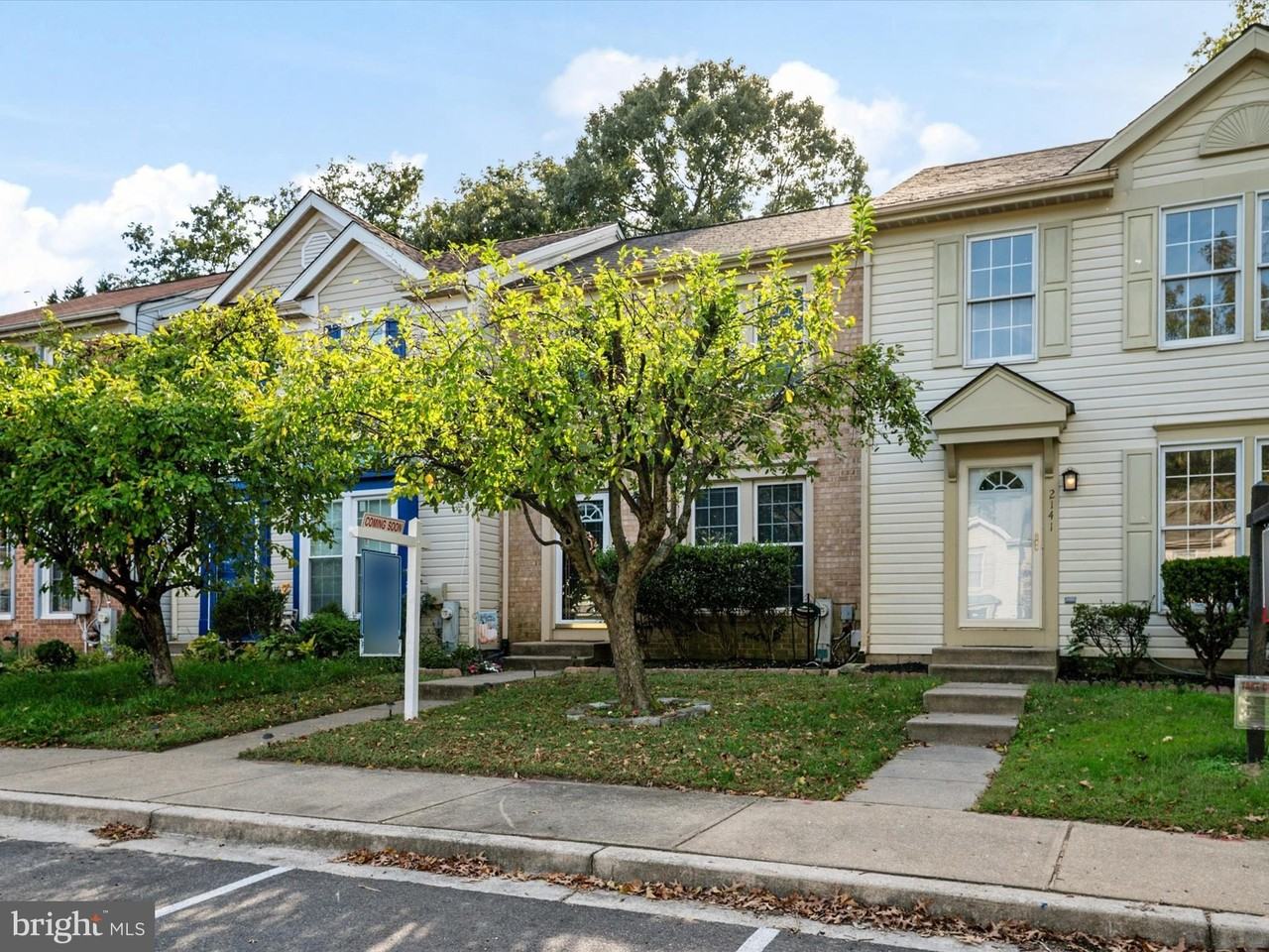 2139 Commissary Cir - Photo 4 of 40