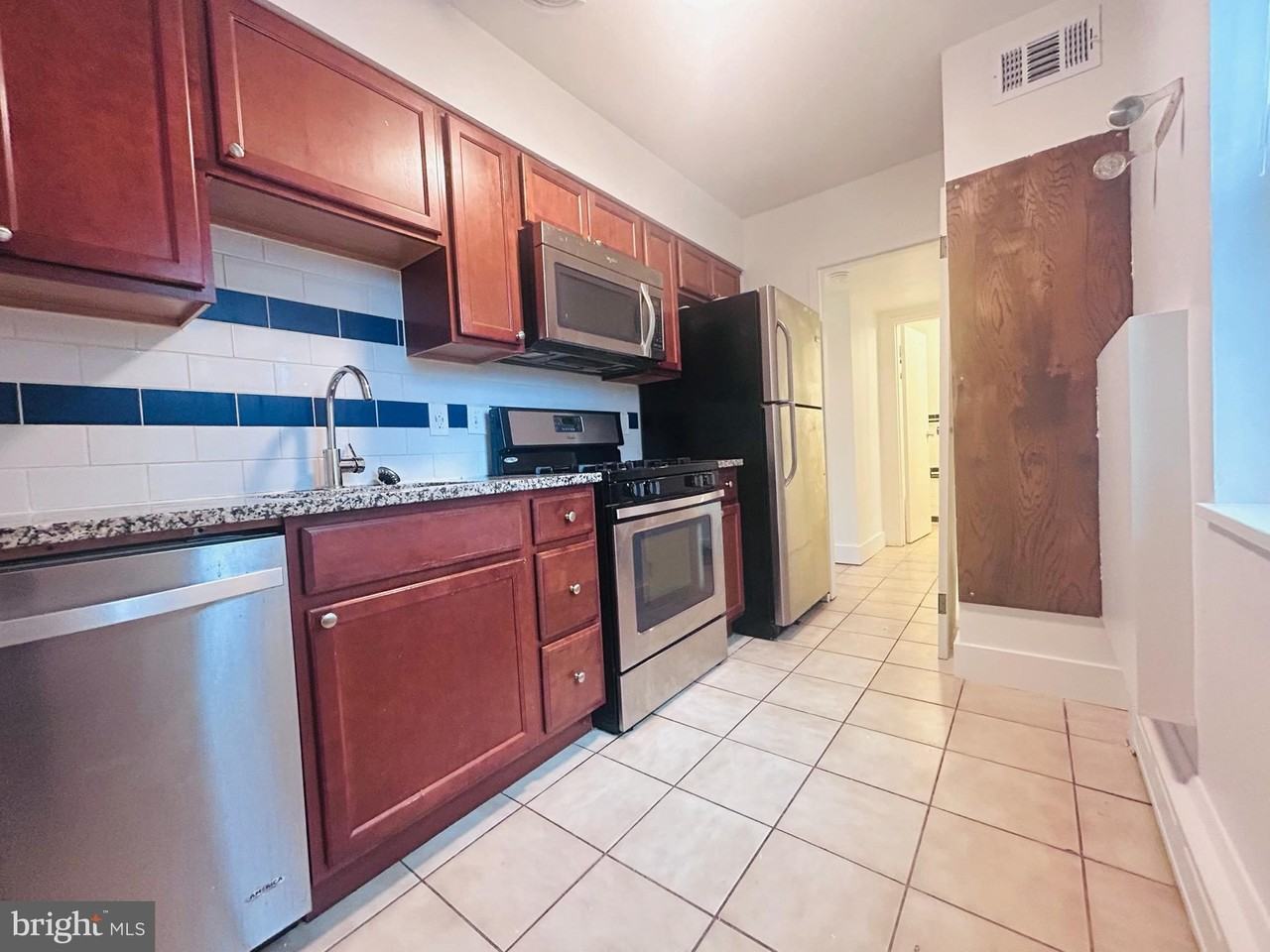 2919-APT F ALVARADO SQUARE #F - Photo 4 of 10