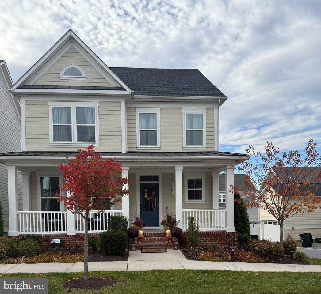 508 Ladywell St - Photo 3 of 50